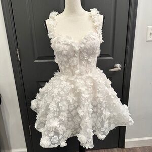 Rosie Etienne Primrose